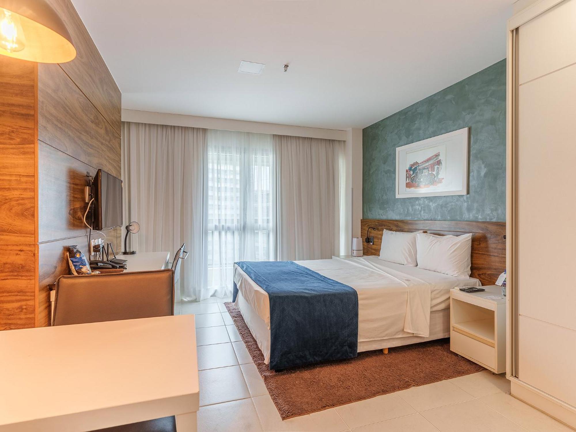 Hplus Vision Executive Brasilia Room photo